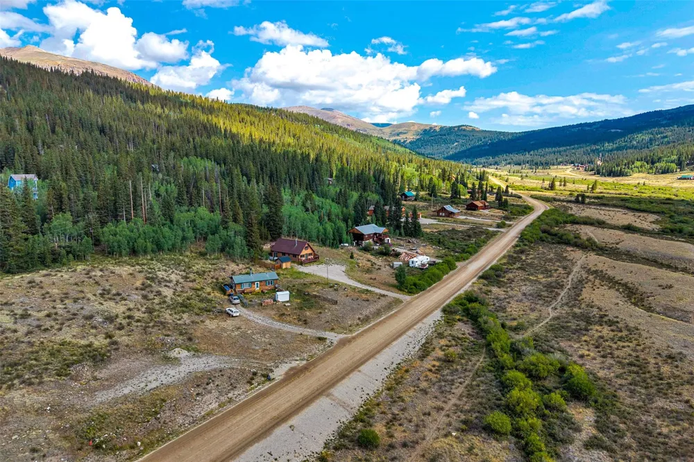 2399 CO Rd 6 Alma, CO 80420