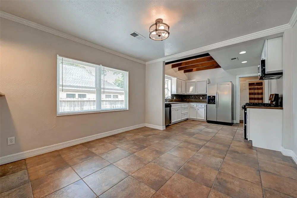 817 Eleanor Street Houston, TX 77009