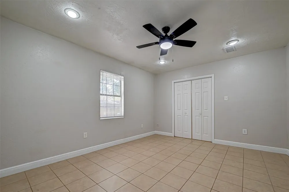 817 Eleanor Street Houston, TX 77009