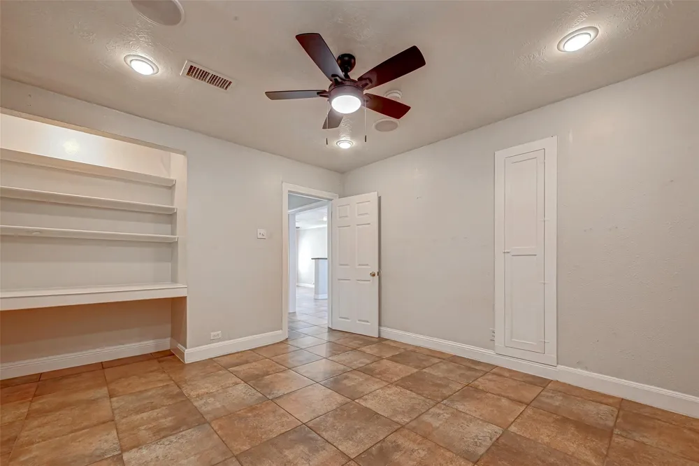817 Eleanor Street Houston, TX 77009