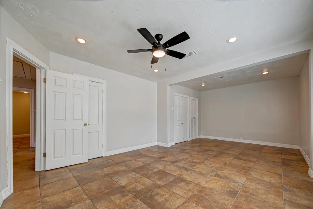 817 Eleanor Street Houston, TX 77009