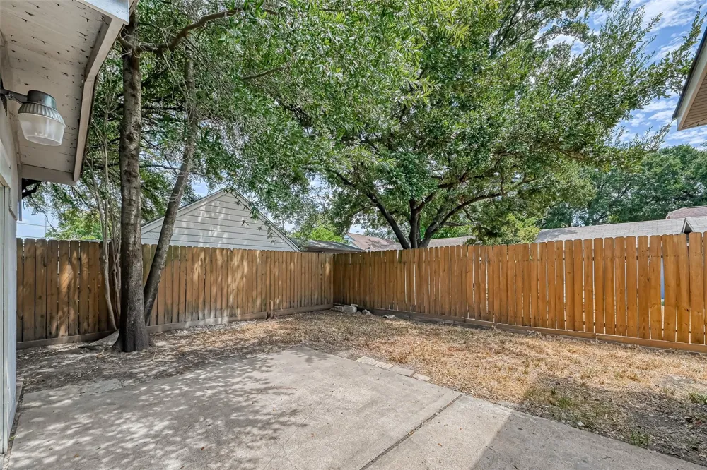 817 Eleanor Street Houston, TX 77009