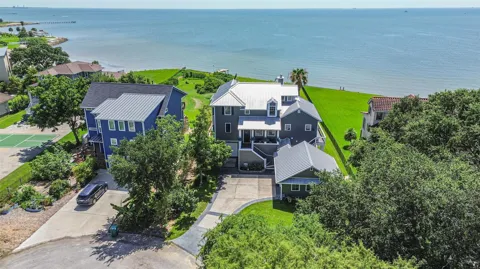 605 Quintana Roo Place