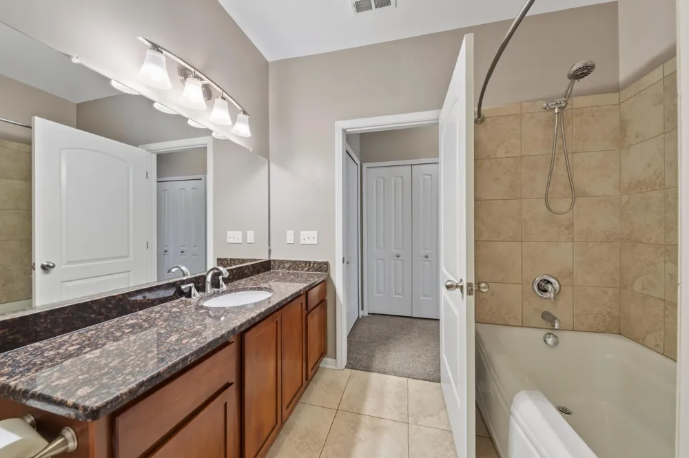 2591 W Towne Street Ann Arbor, MI 48103