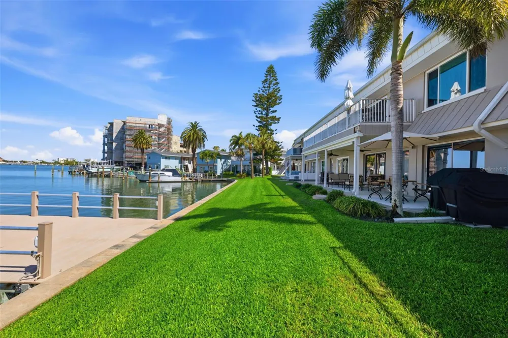 400 LARBOARD WAY #105 Clearwater Beach, FL 33767