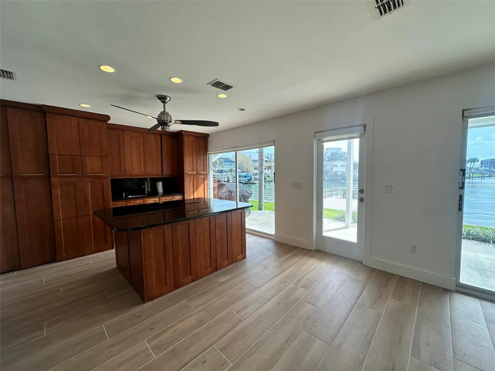 400 LARBOARD WAY #105 Clearwater Beach, FL 33767