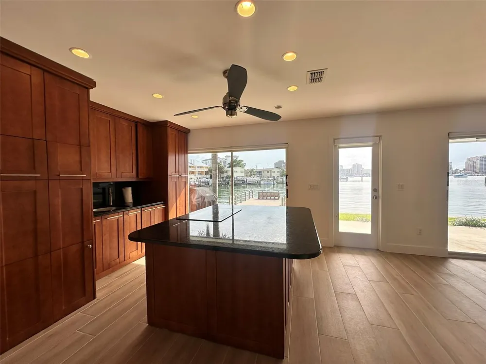 400 LARBOARD WAY #105 Clearwater Beach, FL 33767