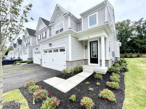 1 Beach Court