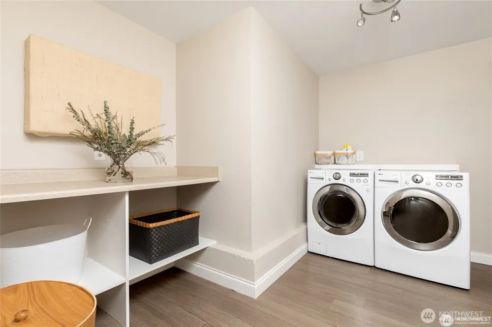 6304 110th Avenue NE Kirkland, WA 98033