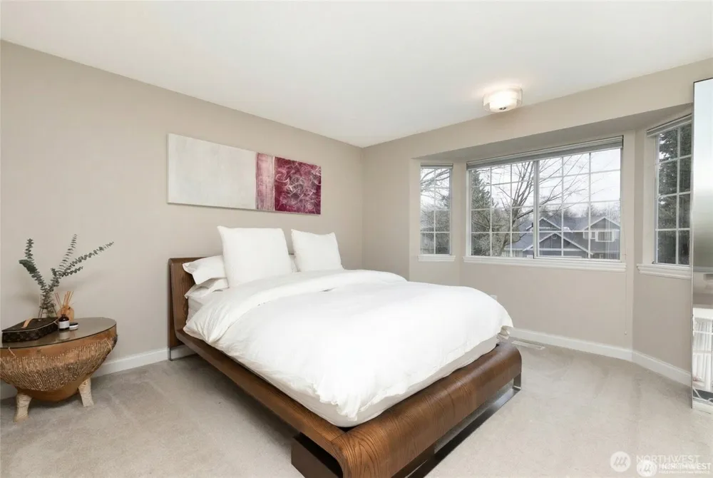 6304 110th Avenue NE Kirkland, WA 98033