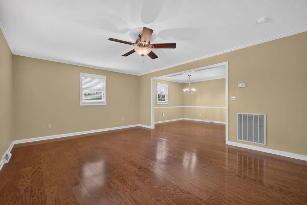 225 Westgate Dr Baxter, TN 38544