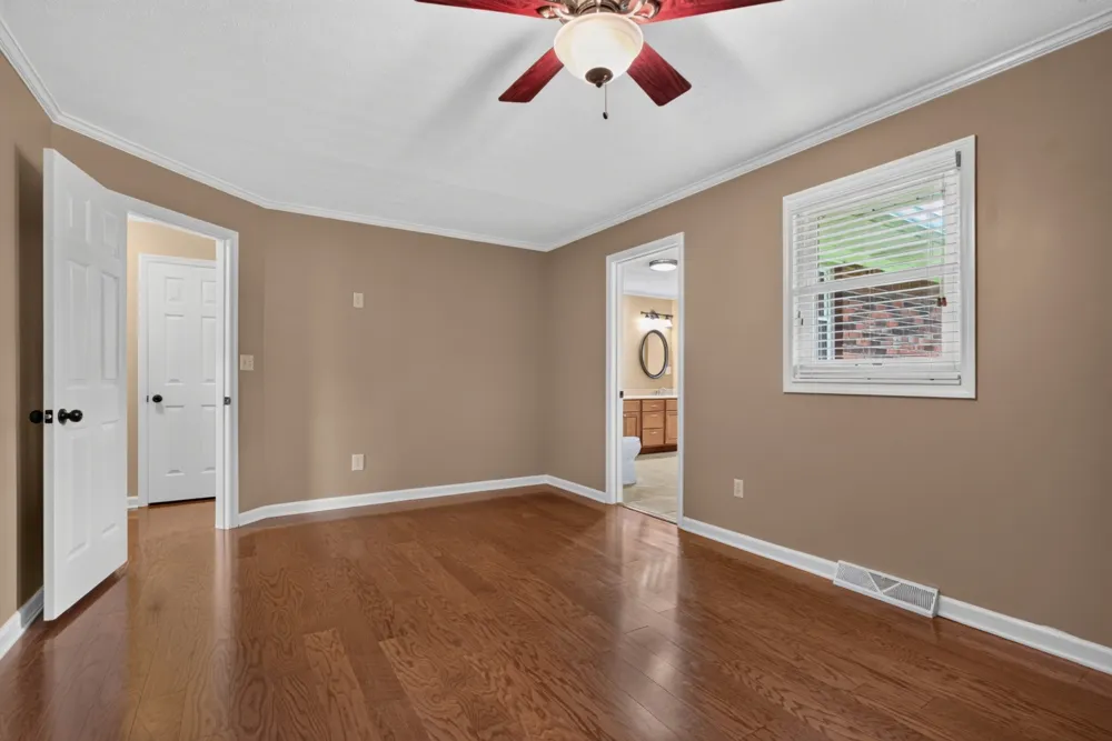 225 Westgate Dr Baxter, TN 38544