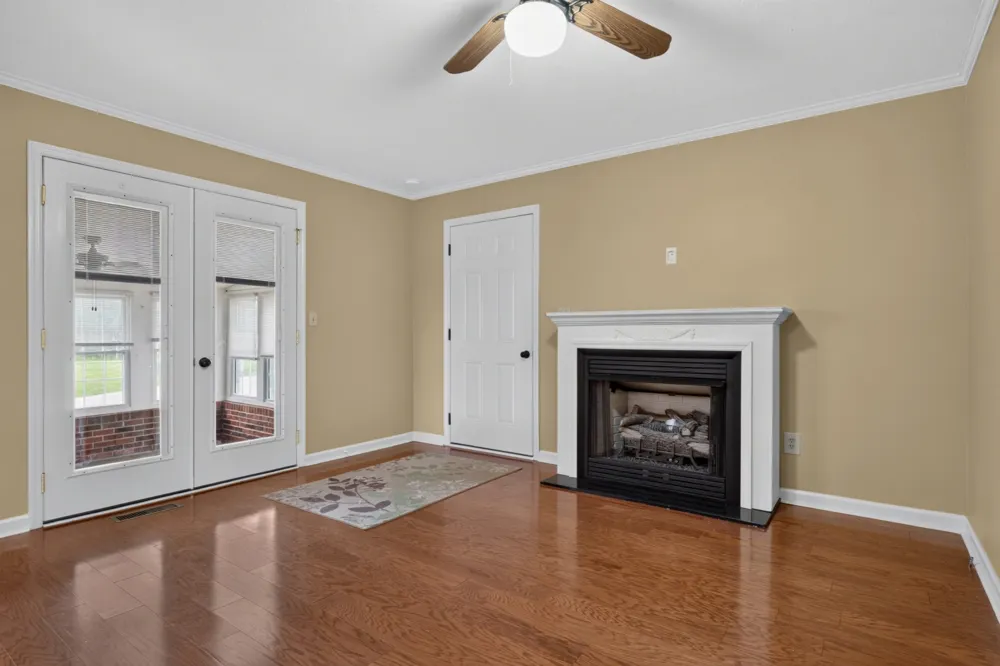 225 Westgate Dr Baxter, TN 38544