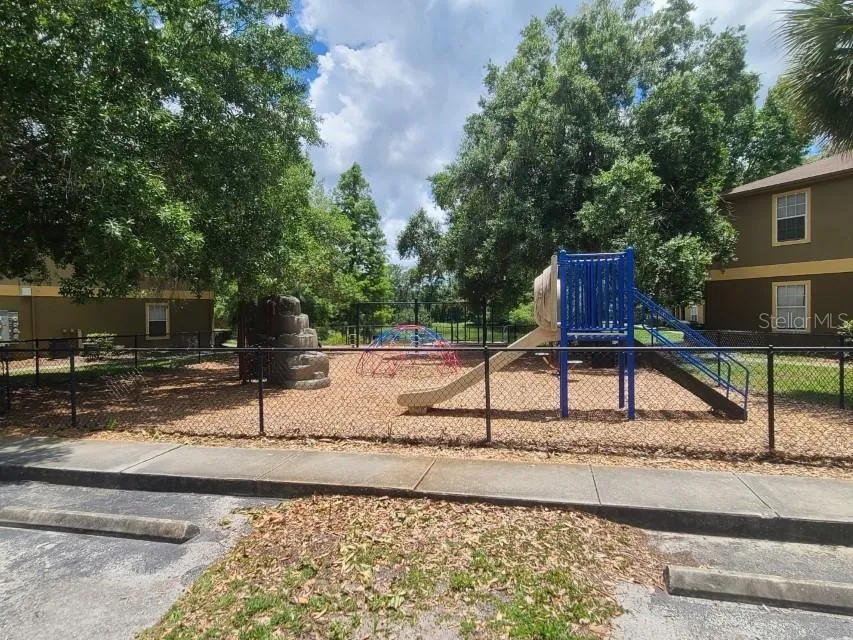 5903 WILLOW RIDGE DRIVE #203 Zephyrhills, FL 33541