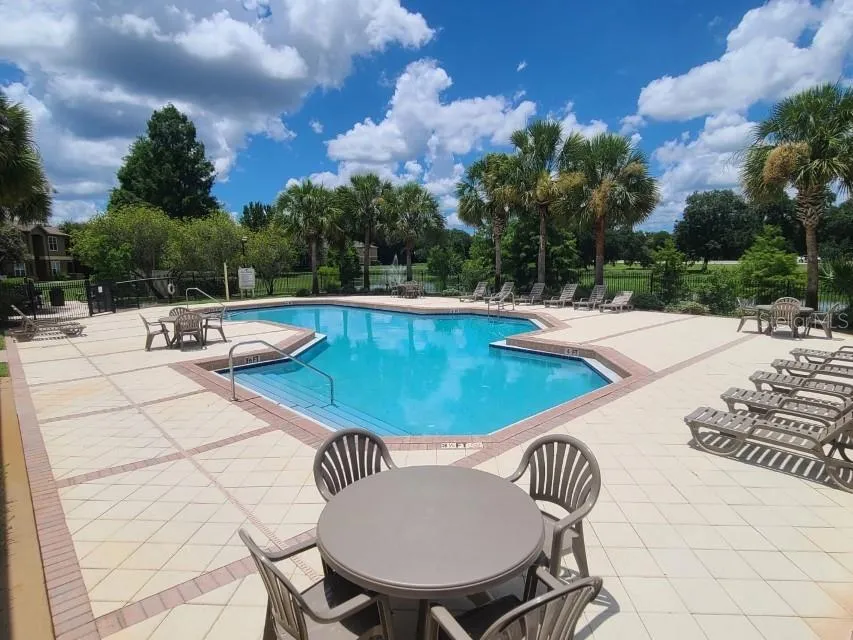 5903 WILLOW RIDGE DRIVE #203 Zephyrhills, FL 33541
