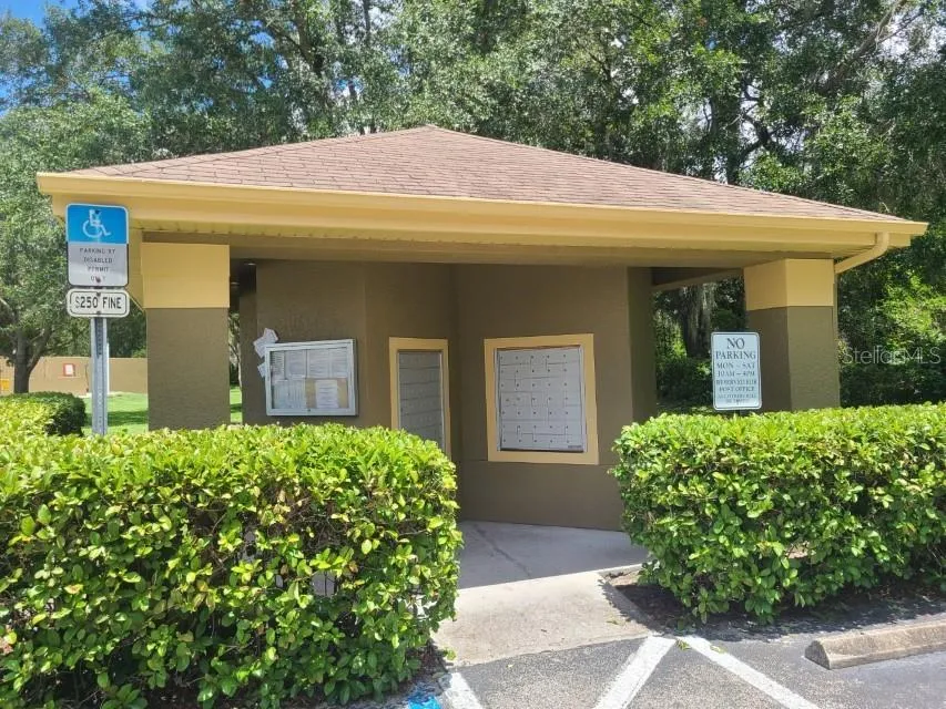 5903 WILLOW RIDGE DRIVE #203 Zephyrhills, FL 33541