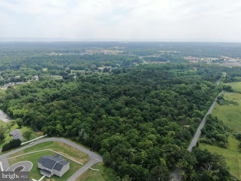 AT 212 ID VAN METRE ROAD Kearneysville, WV 25430