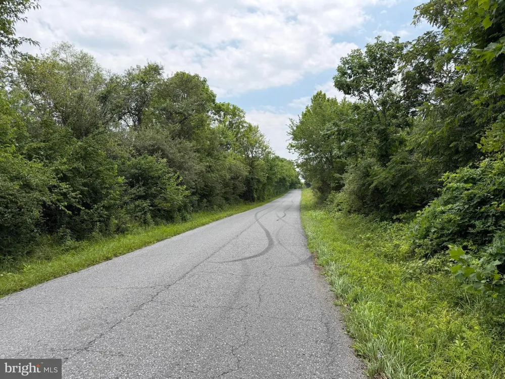 AT 212 ID VAN METRE ROAD Kearneysville, WV 25430