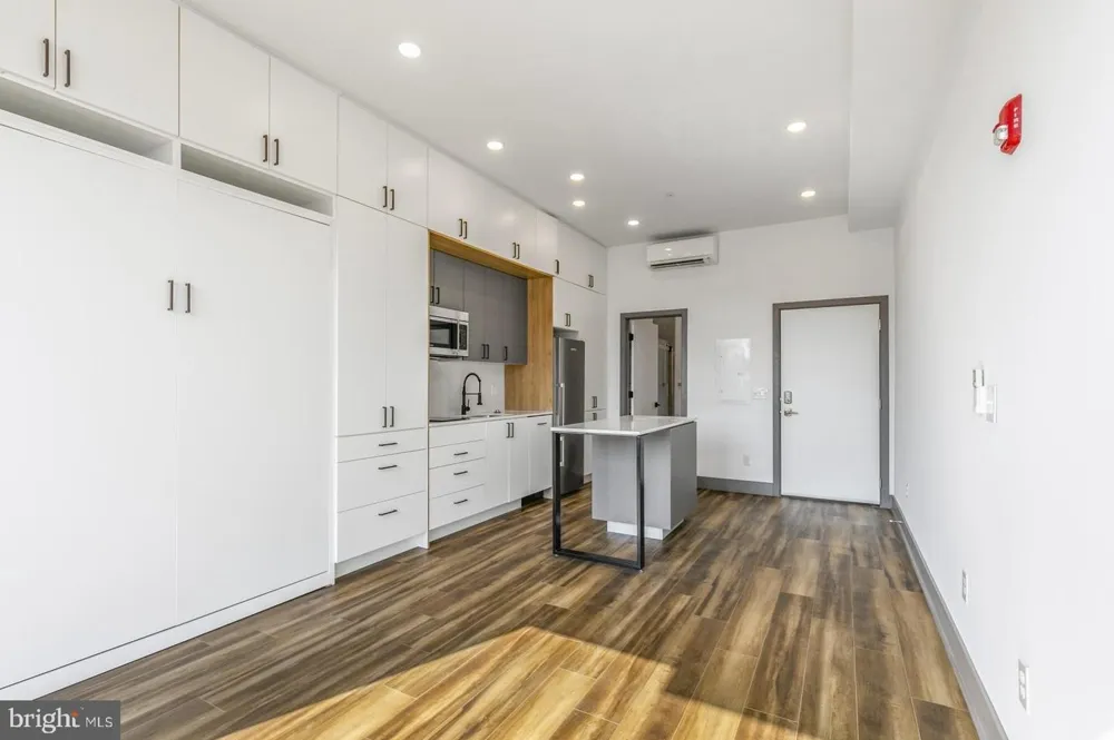 1935 E HAZZARD STREET #301 Philadelphia, PA 19125