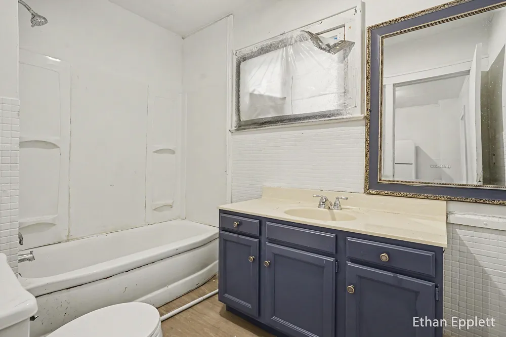 2825 7th Street Muskegon Heights, MI 49444
