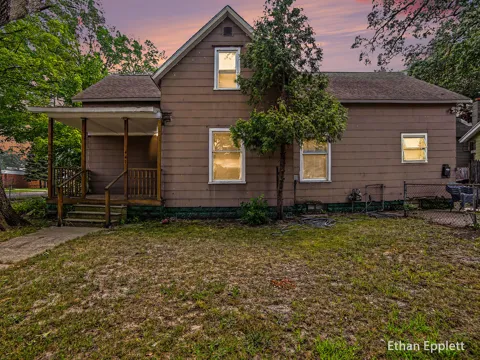 447 W Southern Avenue