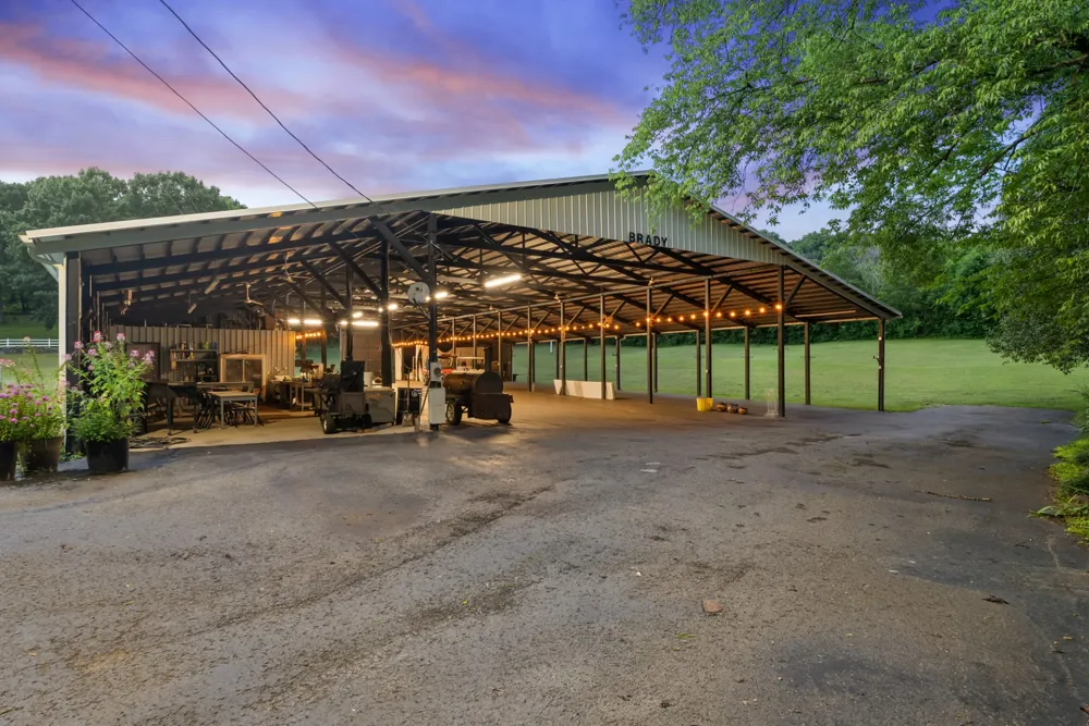 54 Warden Rd Fayetteville, TN 37334