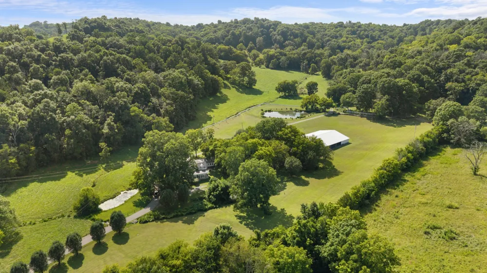 54 Warden Rd Fayetteville, TN 37334