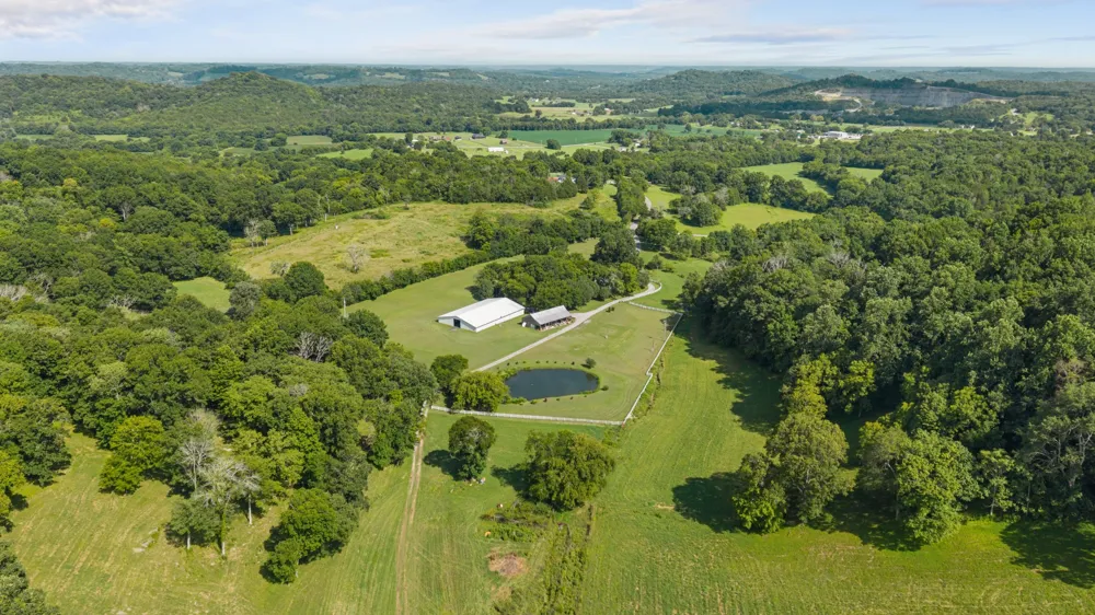 54 Warden Rd Fayetteville, TN 37334