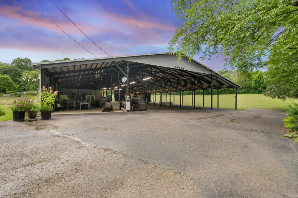 54 Warden Rd Fayetteville, TN 37334