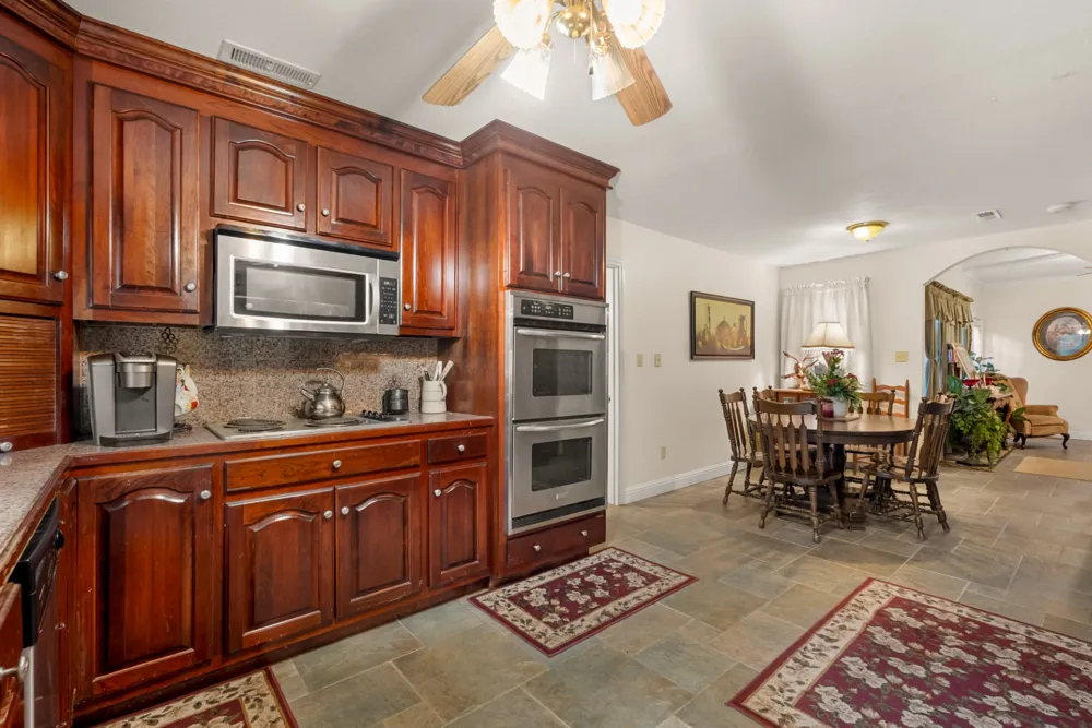 54 Warden Rd Fayetteville, TN 37334
