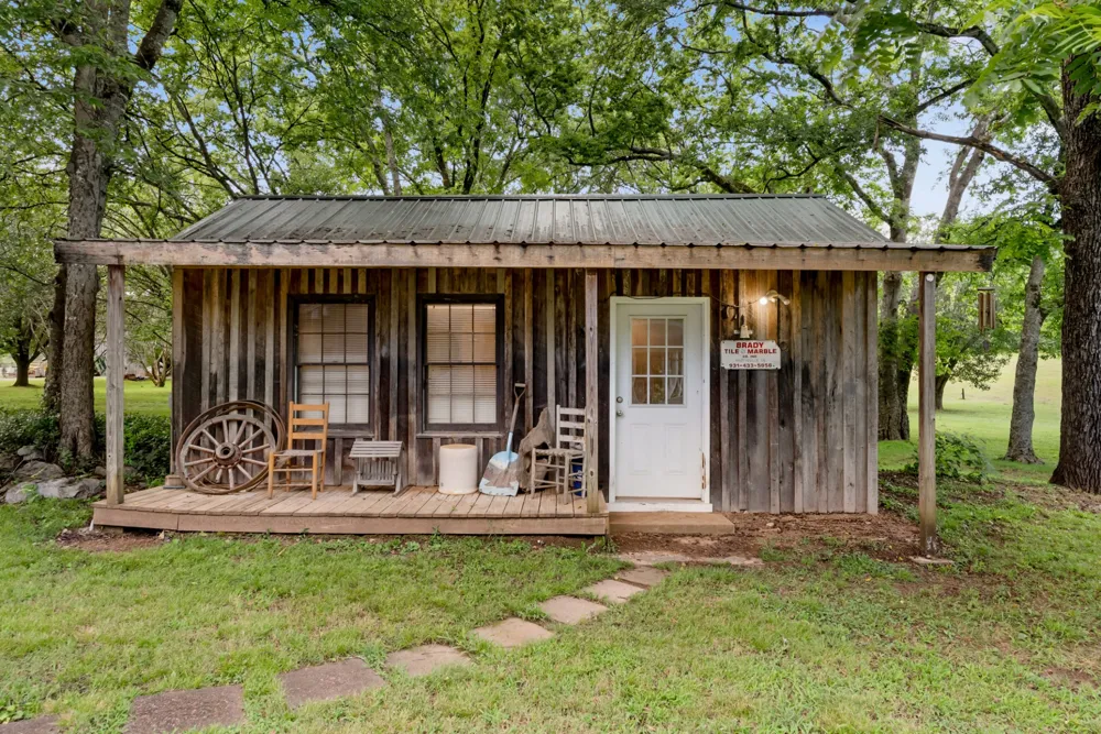 54 Warden Rd Fayetteville, TN 37334