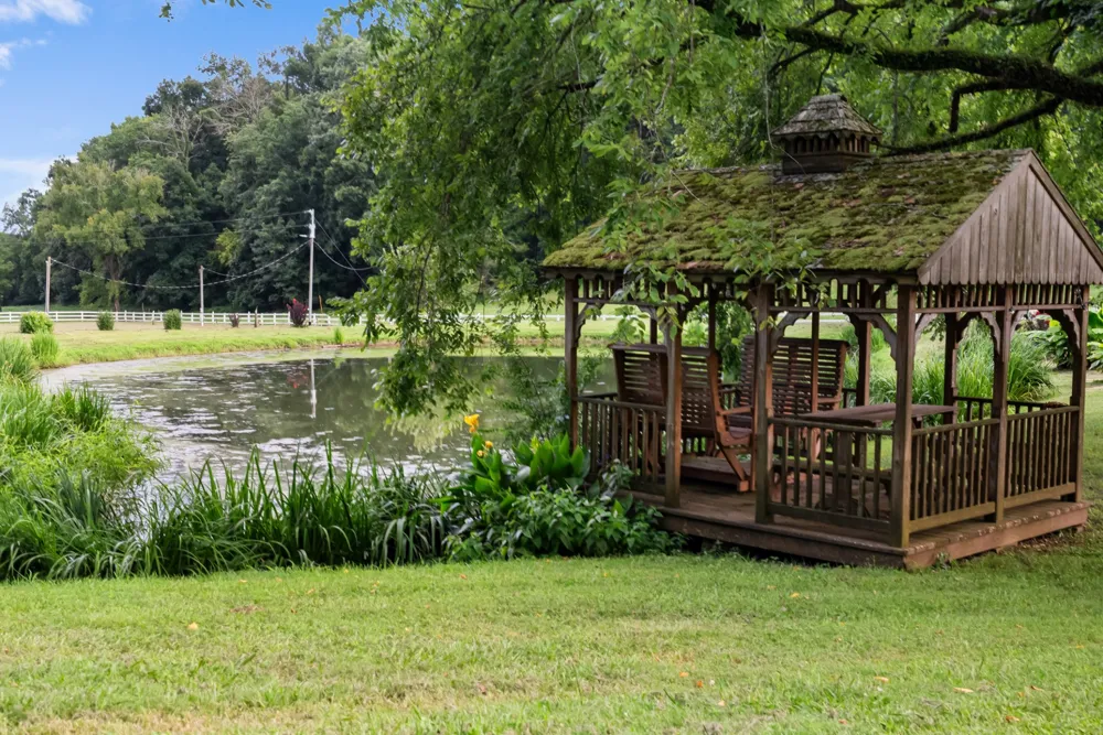 54 Warden Rd Fayetteville, TN 37334