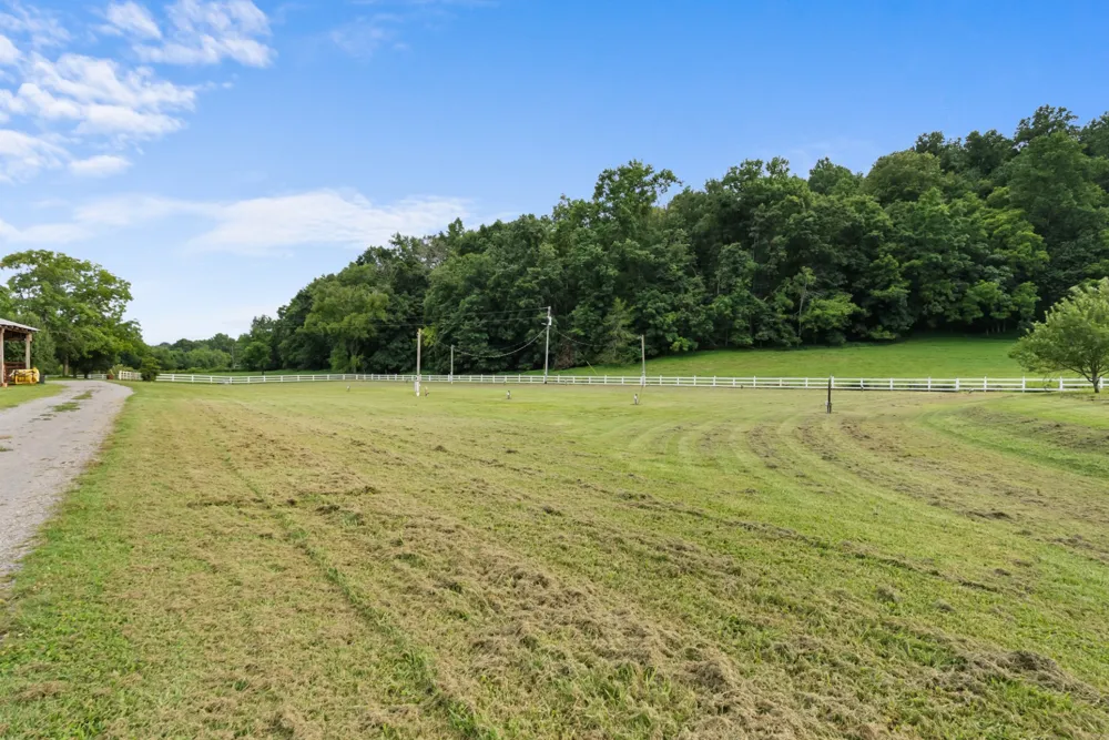 54 Warden Rd Fayetteville, TN 37334