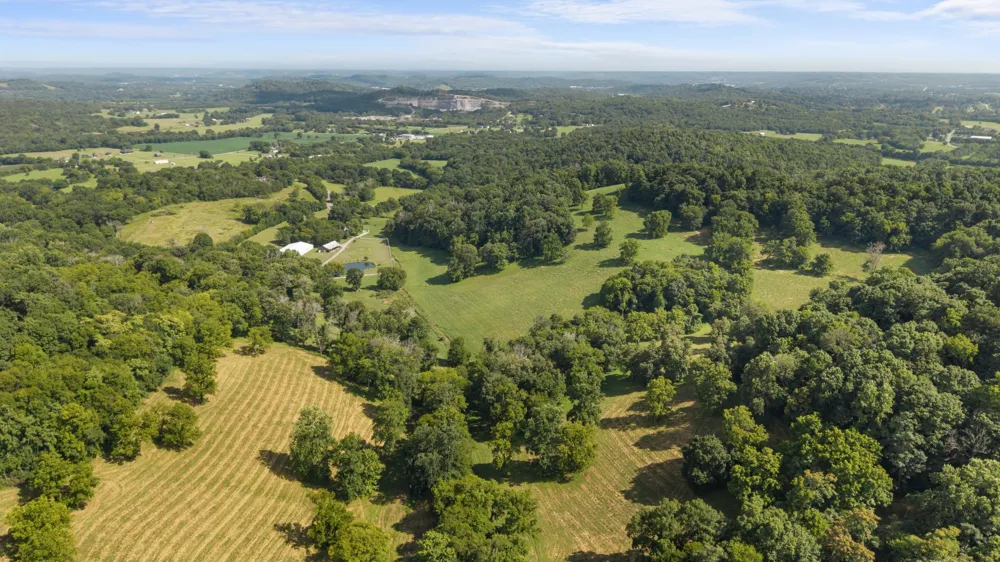 54 Warden Rd Fayetteville, TN 37334