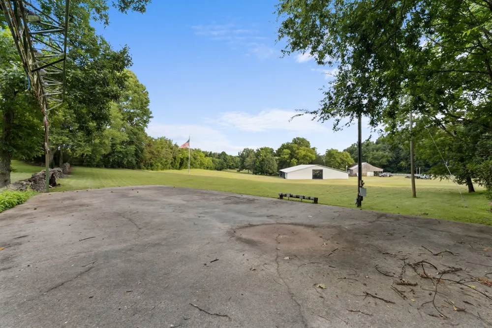 54 Warden Rd Fayetteville, TN 37334