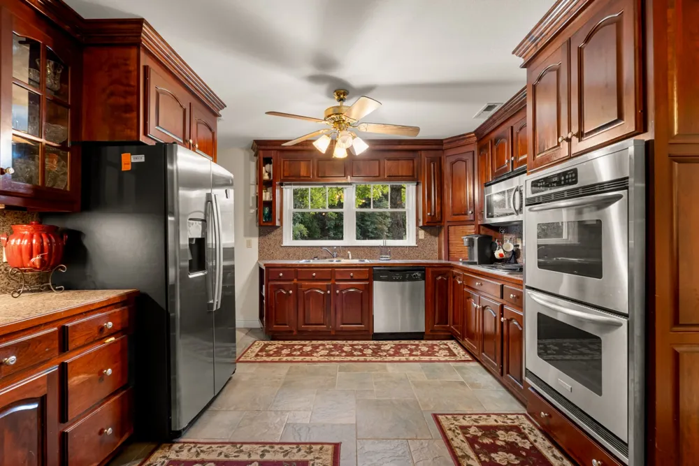 54 Warden Rd Fayetteville, TN 37334