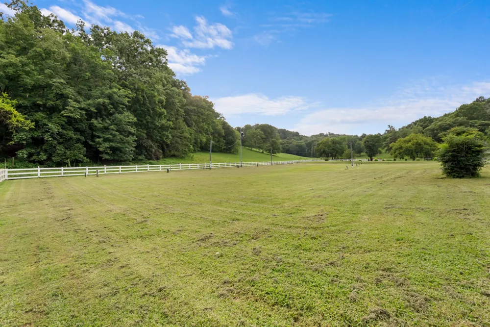 54 Warden Rd Fayetteville, TN 37334
