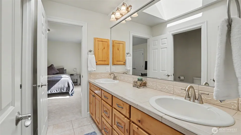 14741 SE 83rd Place Newcastle, WA 98059
