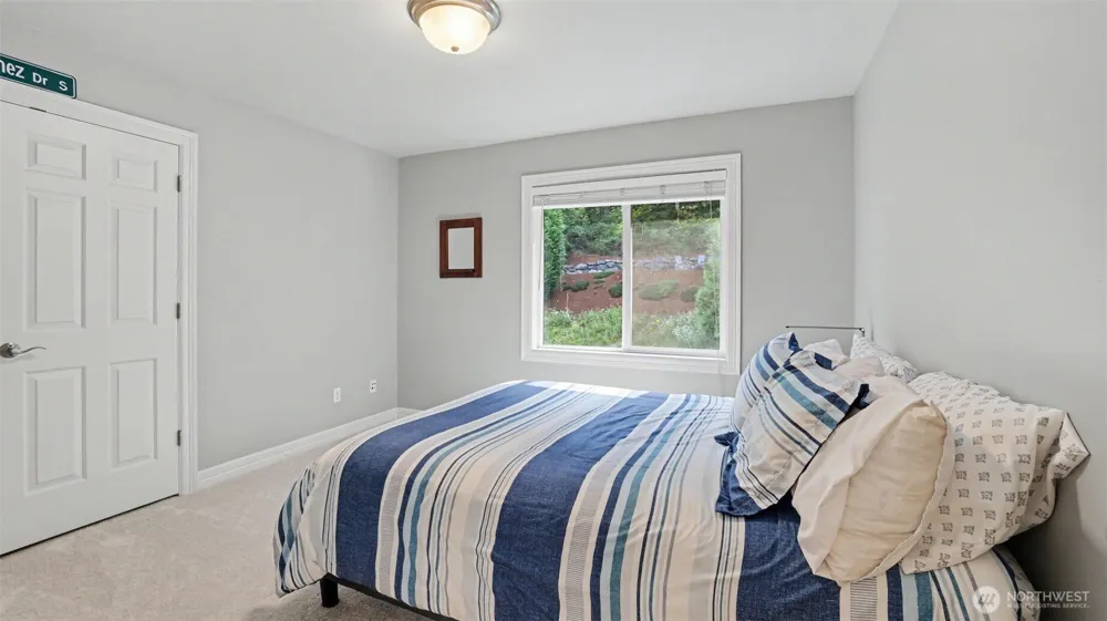 14741 SE 83rd Place Newcastle, WA 98059