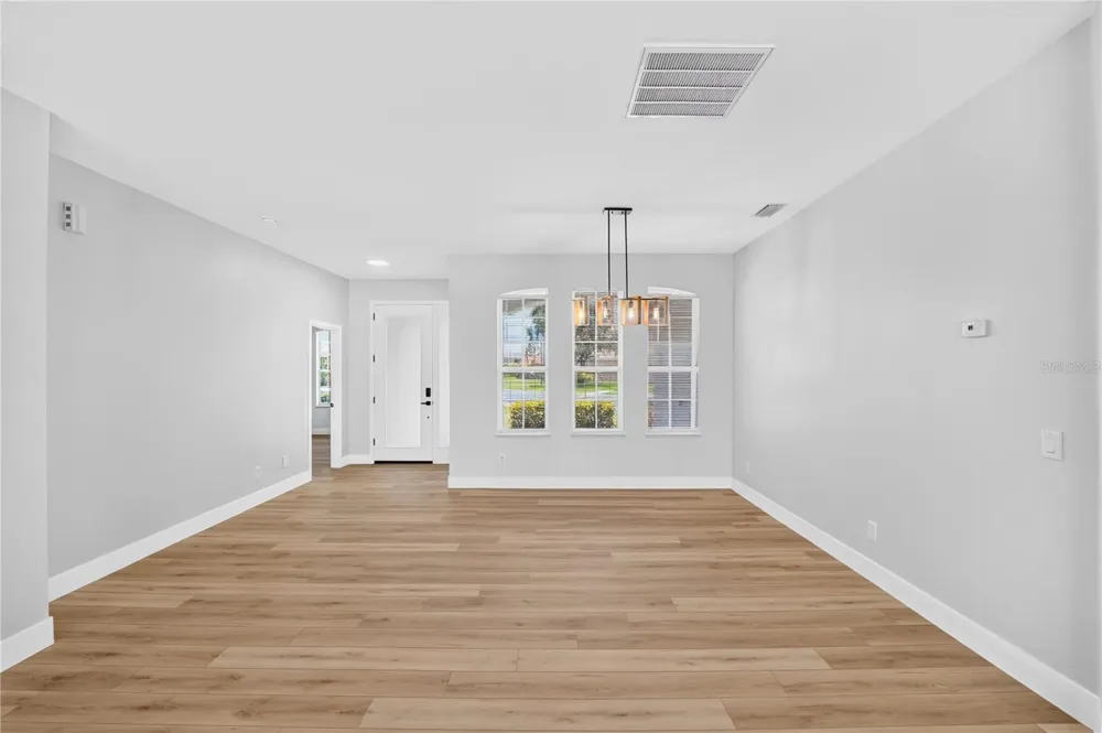572 OCEANSIDE BOULEVARD Melbourne, FL 32903