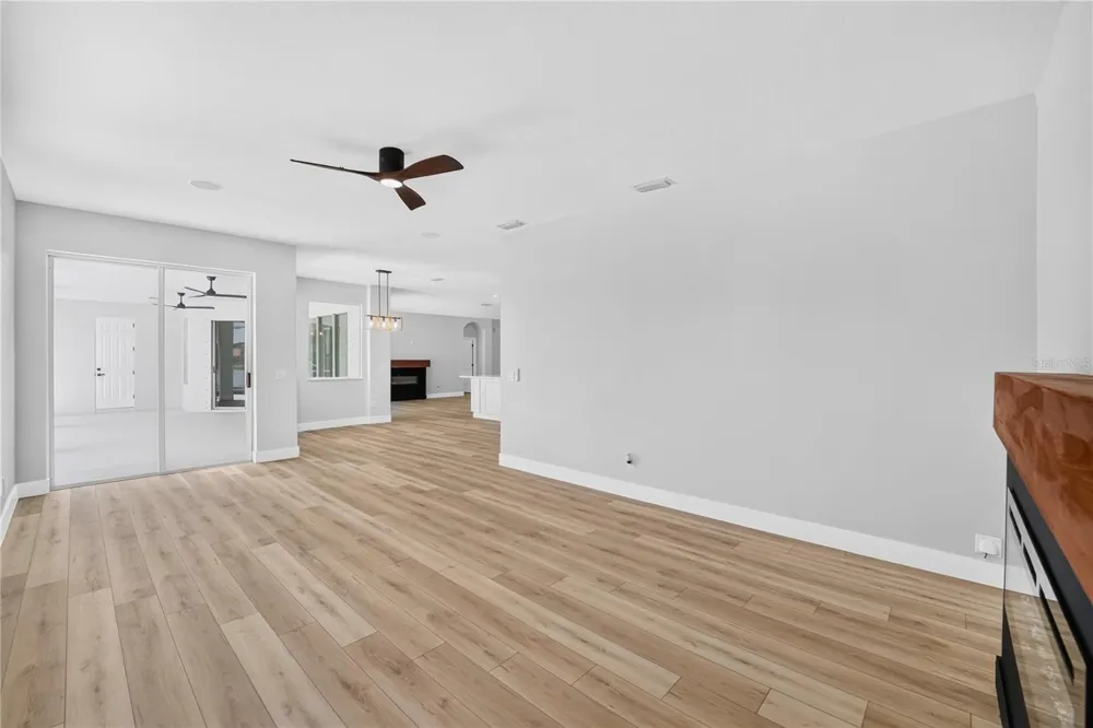 572 OCEANSIDE BOULEVARD Melbourne, FL 32903