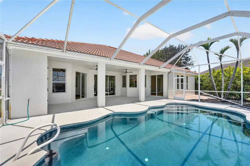 572 OCEANSIDE BOULEVARD Melbourne, FL 32903