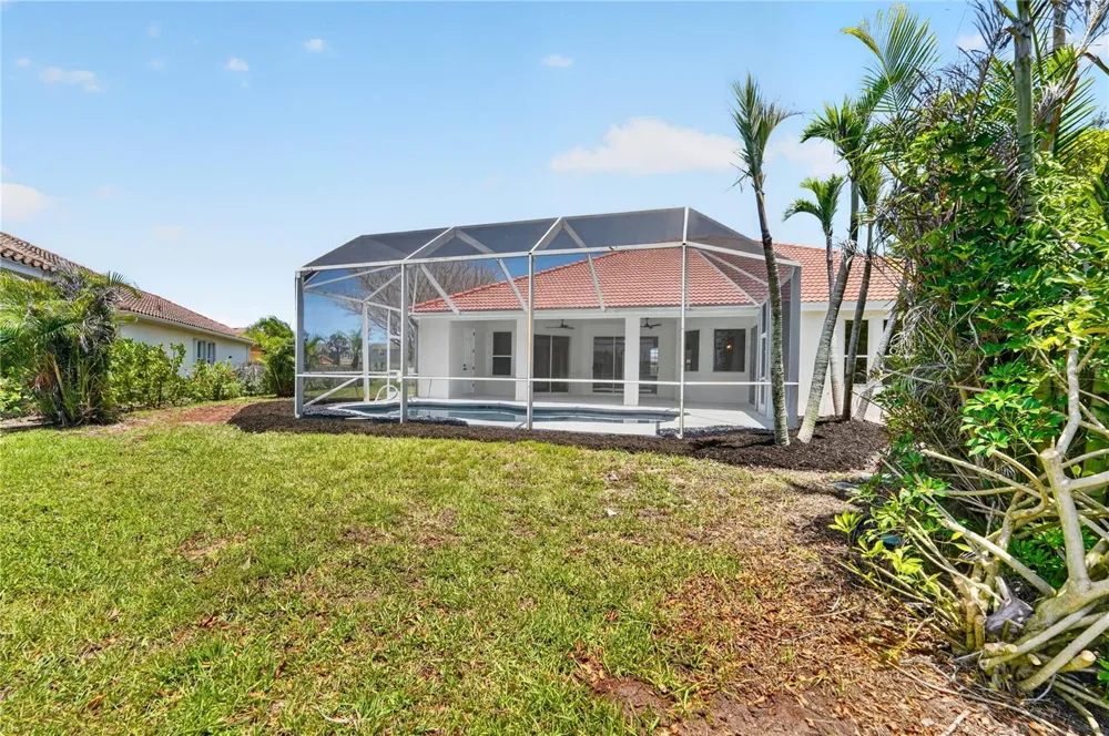 572 OCEANSIDE BOULEVARD Melbourne, FL 32903