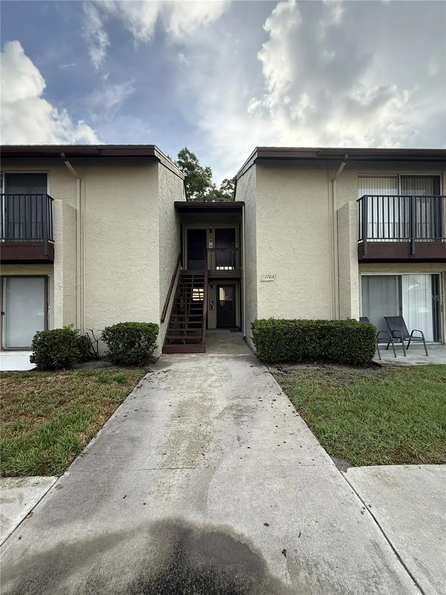 4215 E BAY DRIVE #1702B Clearwater, FL 33764
