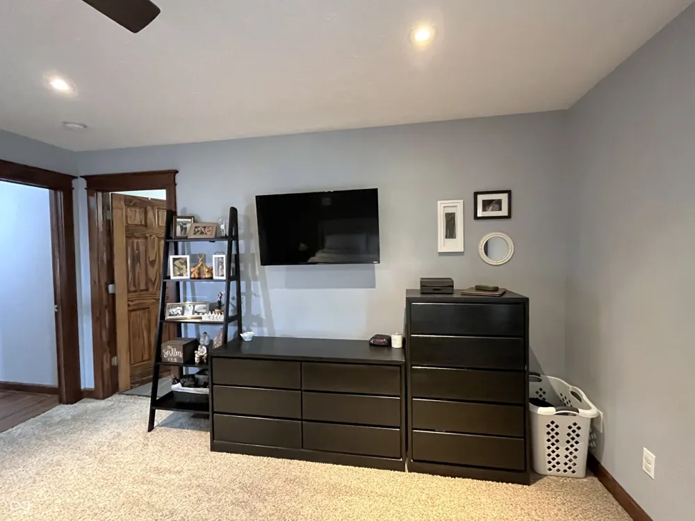 1041 Shadowlawn Avenue Greencastle, IN 46135