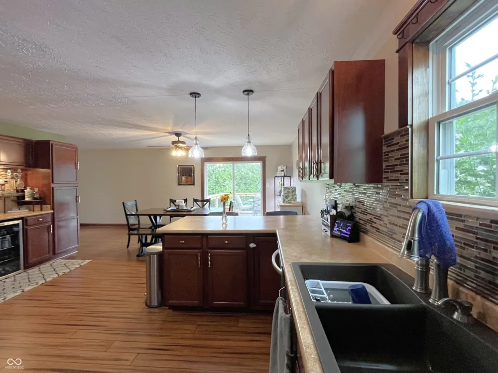 1041 Shadowlawn Avenue Greencastle, IN 46135