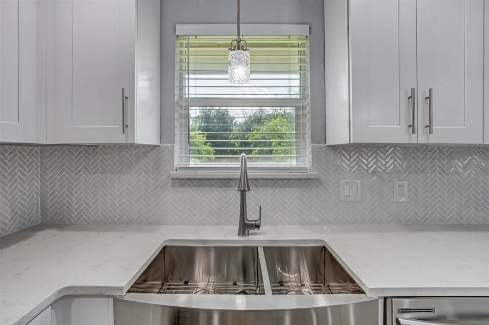 1708 Woodcrest Drive Granite Shoals, TX 78654