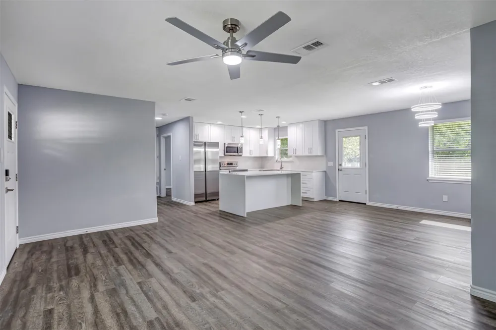 1708 Woodcrest Drive Granite Shoals, TX 78654