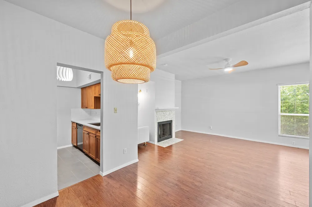 1509 W 39 1/2 STREET #108 Austin, TX 78756