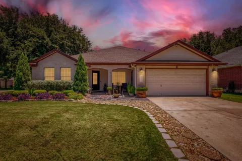 1810 Warwick Cove